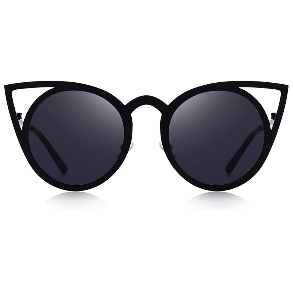 CAT EYE SUNGLASSES